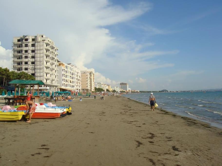 Rezidenca Hasanaj 41-42 Appartement *